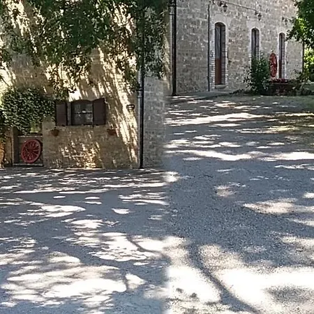 בית חווה Il Casale Della Quercia אסיסי